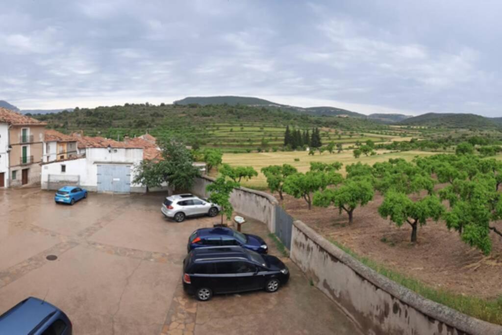 Ca Joan A Villores, Els Ports Villores